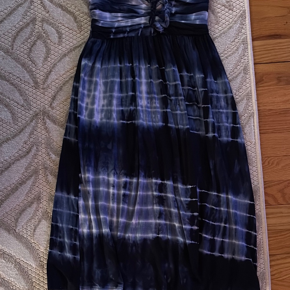 Blue and White Strapless Sleeveless Sundress
